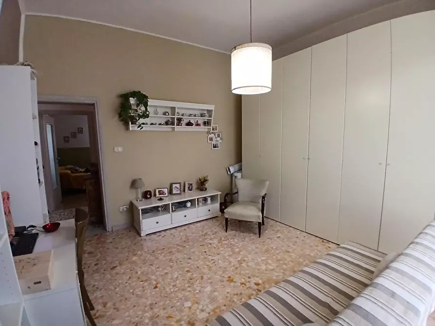 Immagine 24 di Appartamento in vendita  a Livorno