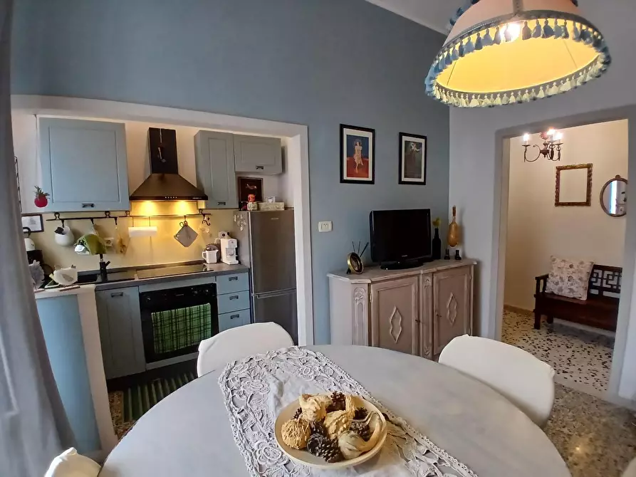 Immagine 4 di Appartamento in vendita  a Livorno