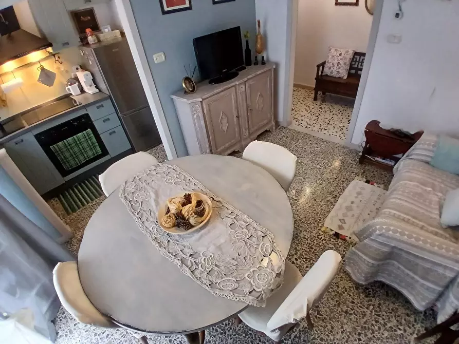 Immagine 5 di Appartamento in vendita  a Livorno