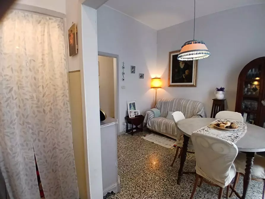 Immagine 10 di Appartamento in vendita  a Livorno