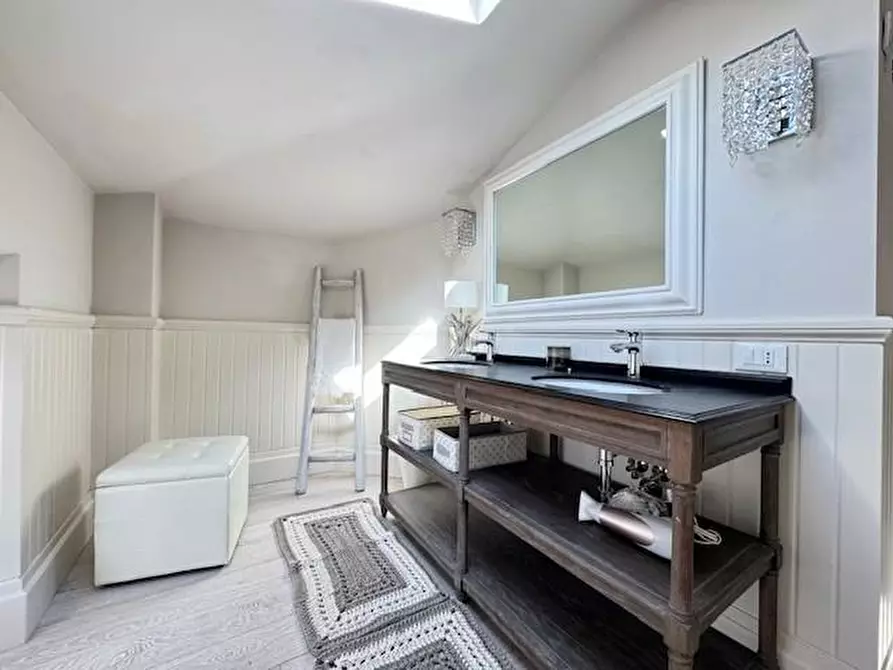 Immagine 15 di Villa in affitto  a Forte Dei Marmi