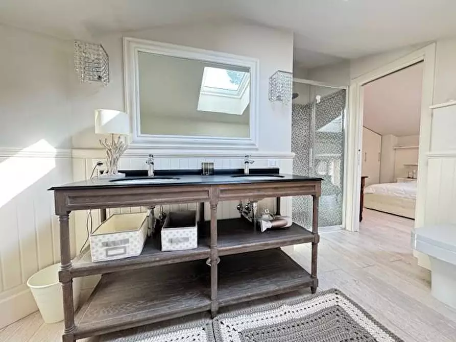 Immagine 16 di Villa in affitto  a Forte Dei Marmi