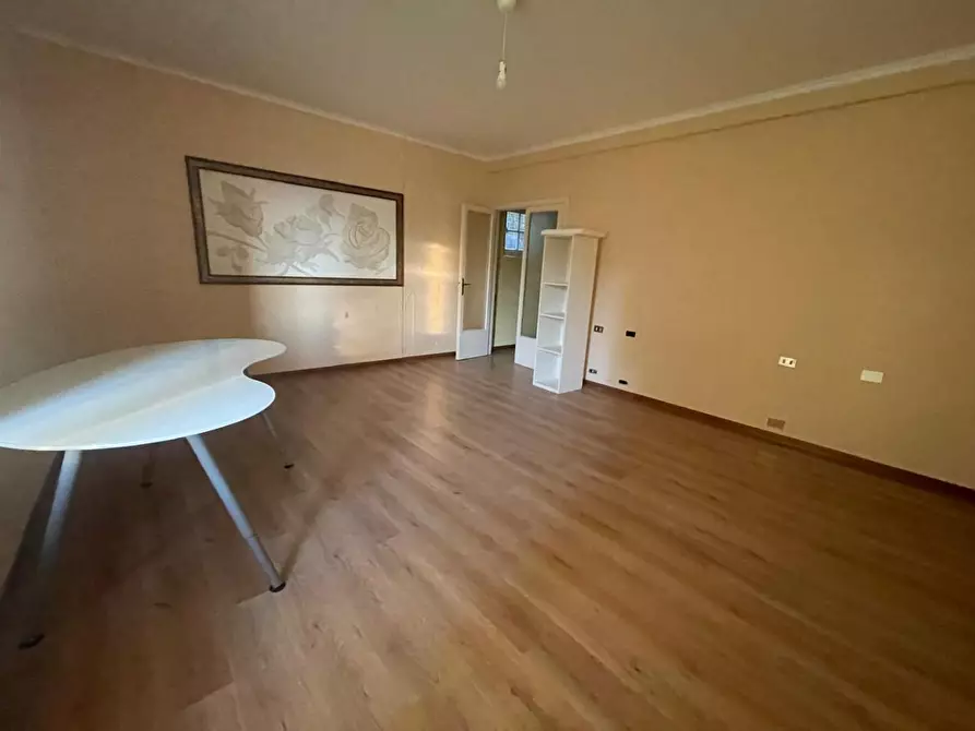 Immagine 3 di Casa indipendente in vendita  a Carrara