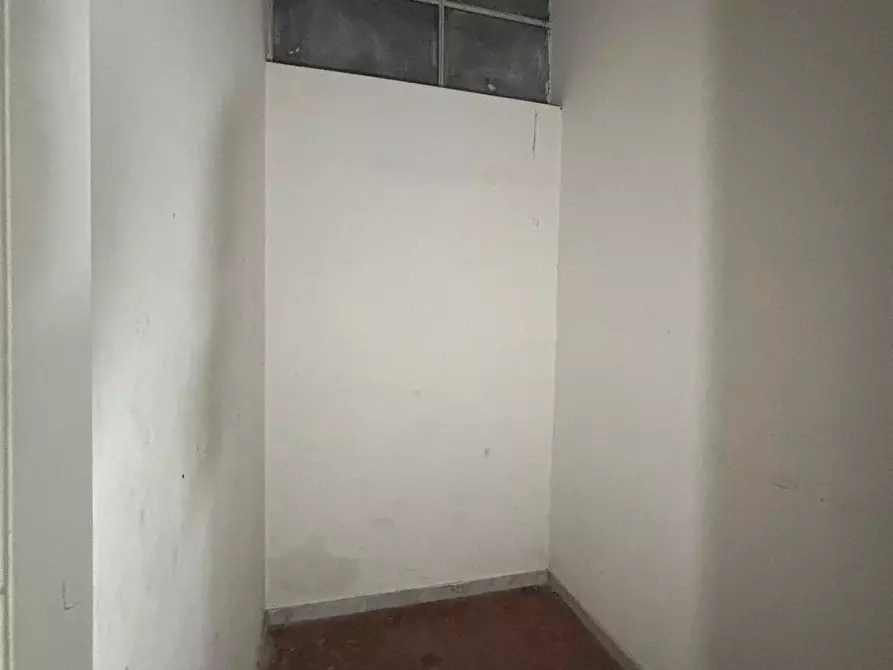 Immagine 4 di Laboratorio in affitto  a Roma