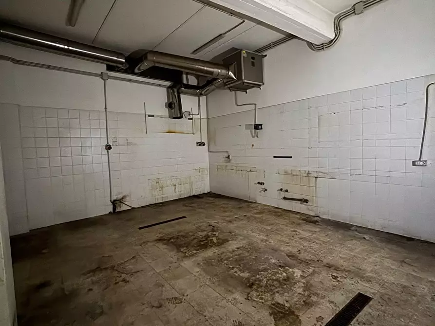 Immagine 11 di Laboratorio in affitto  a Roma