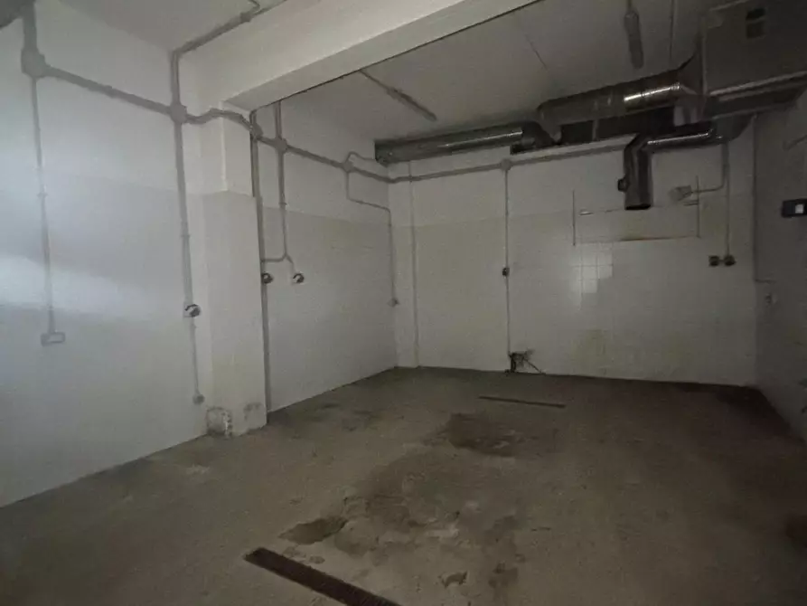 Immagine 7 di Laboratorio in affitto  a Roma