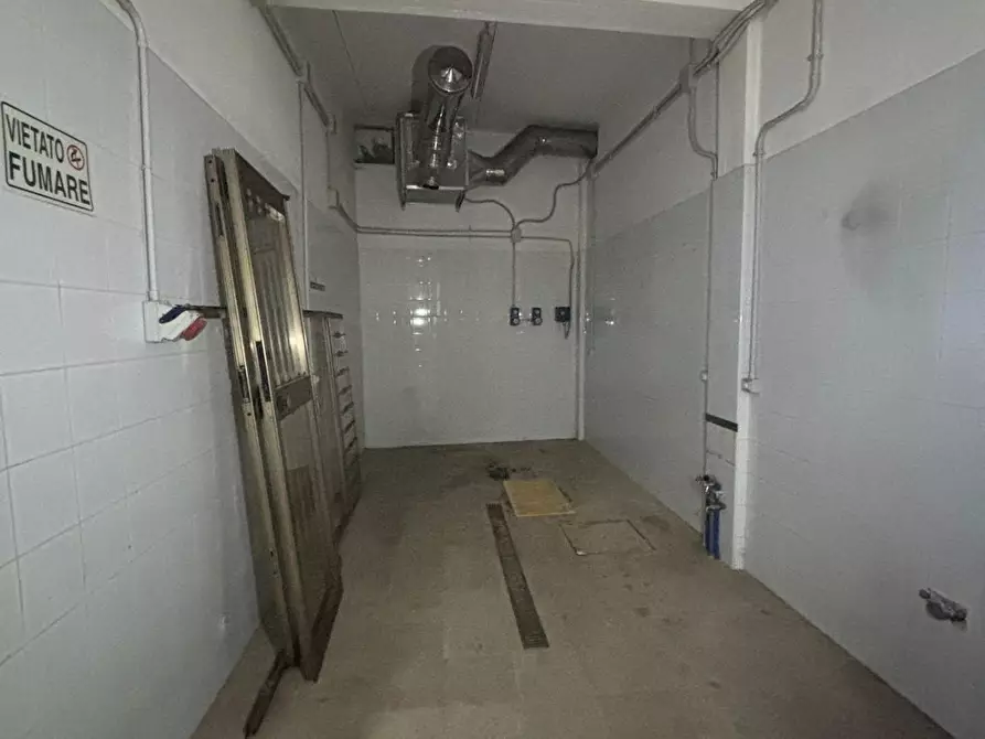 Immagine 10 di Laboratorio in affitto  a Roma