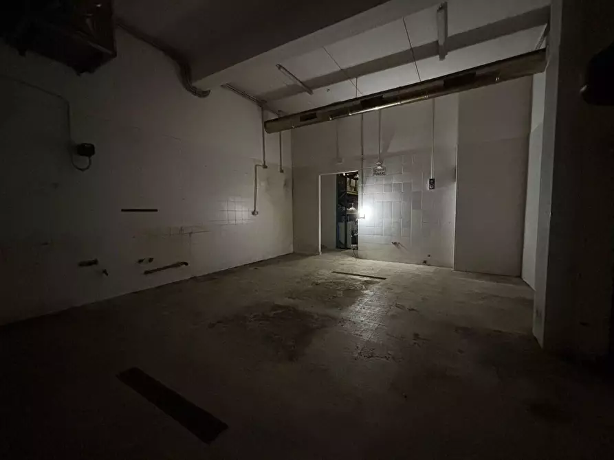 Immagine 14 di Laboratorio in affitto  a Roma