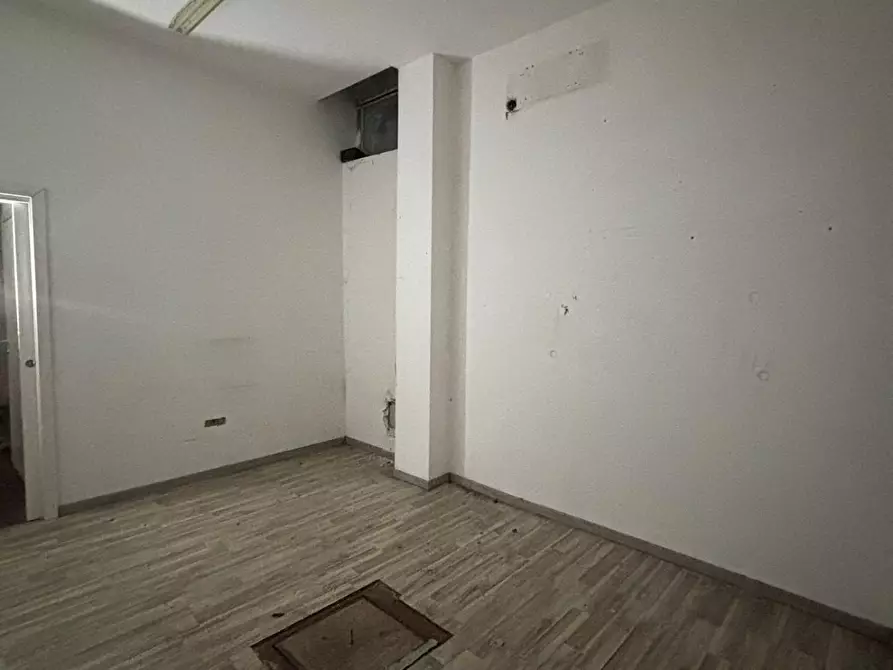 Immagine 5 di Laboratorio in affitto  a Roma