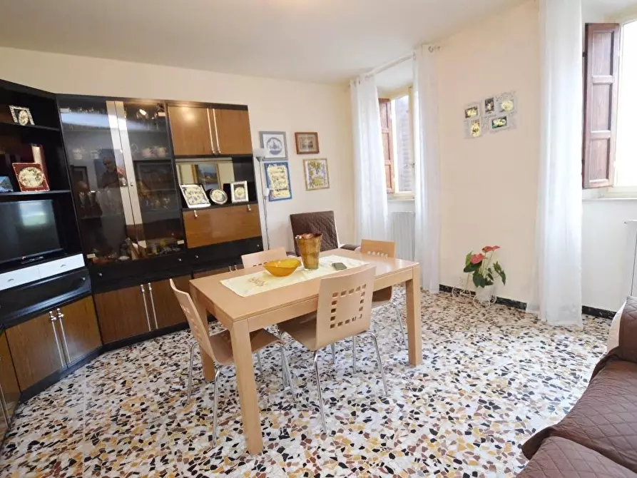 Immagine 4 di Terratetto in vendita  a Lucca