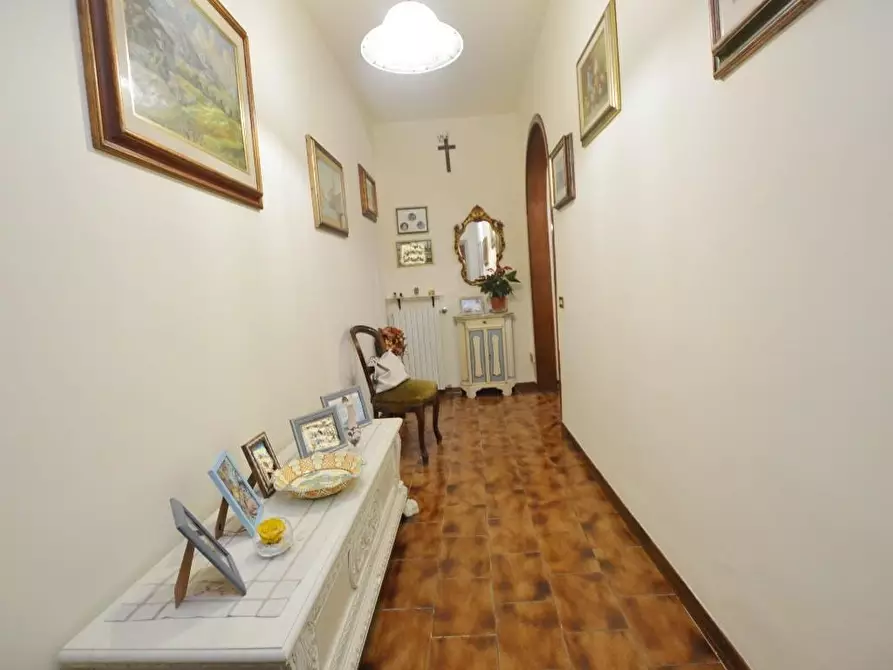 Immagine 2 di Terratetto in vendita  a Lucca