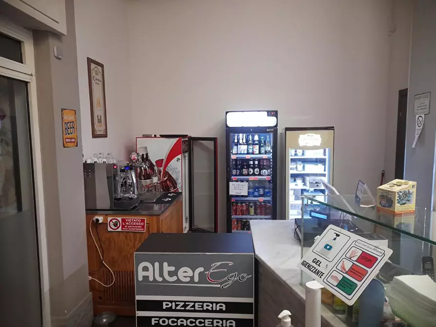 Immagine 2 di Bar / Ristorante in vendita  a Carrara