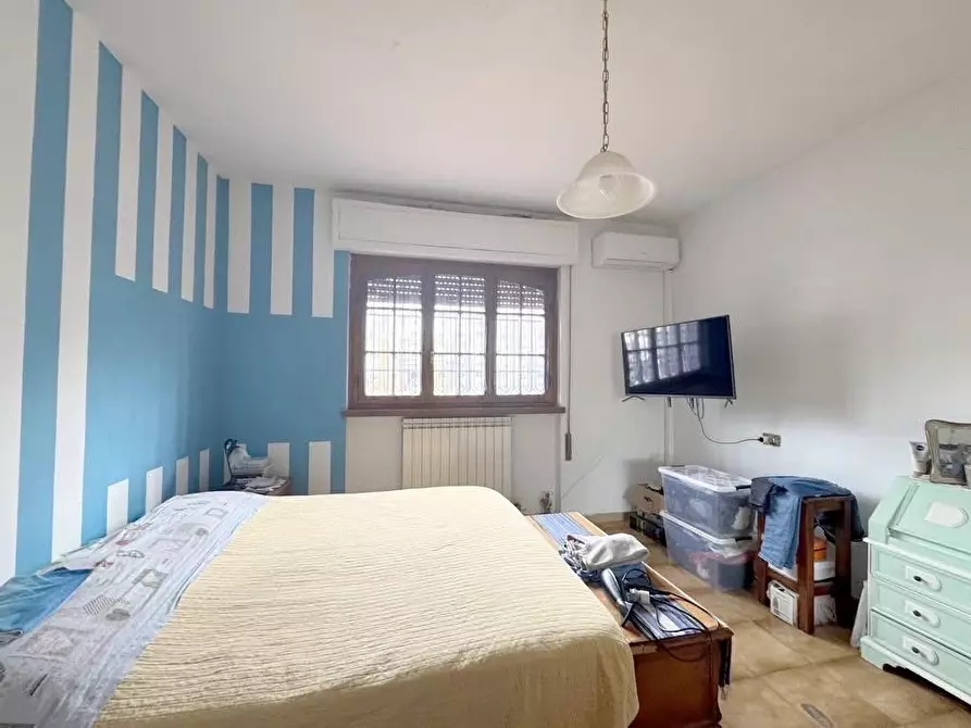 Immagine 22 di Casa bifamiliare in vendita  a Viareggio