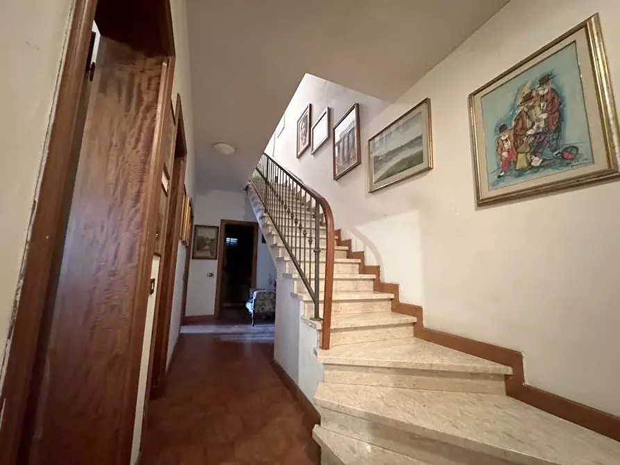 Immagine 33 di Casa bifamiliare in vendita  a Viareggio