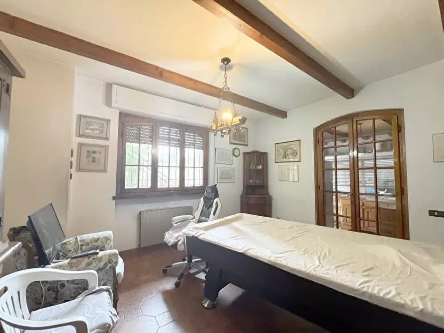 Immagine 34 di Casa bifamiliare in vendita  a Viareggio