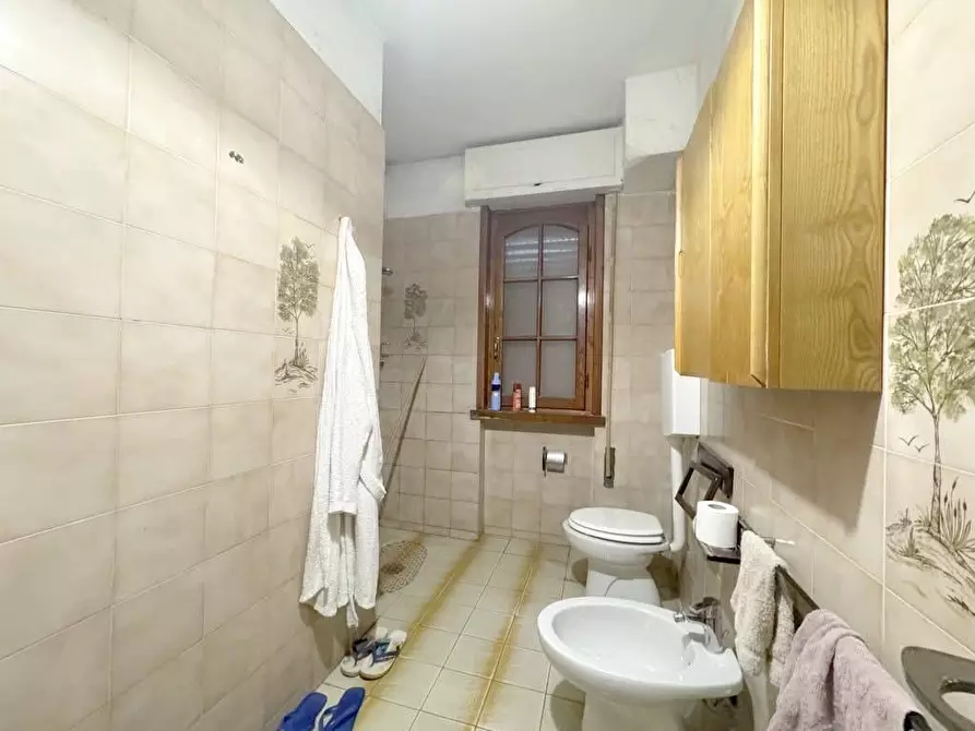 Immagine 27 di Casa bifamiliare in vendita  a Viareggio