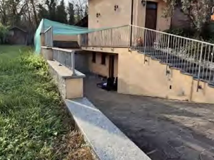 Immagine 3 di Villa in vendita  a Vanzago