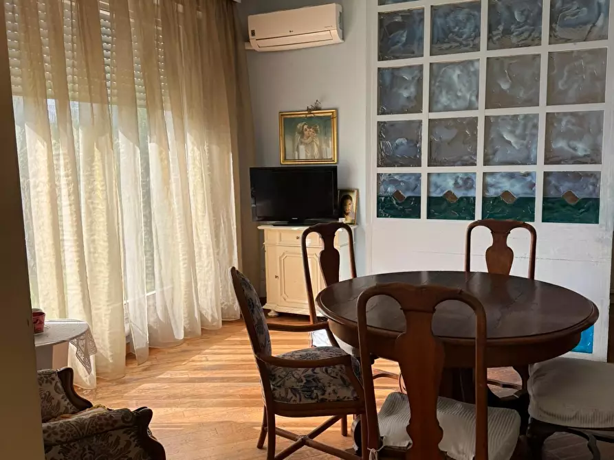 Immagine 4 di Villa in vendita  a Empoli