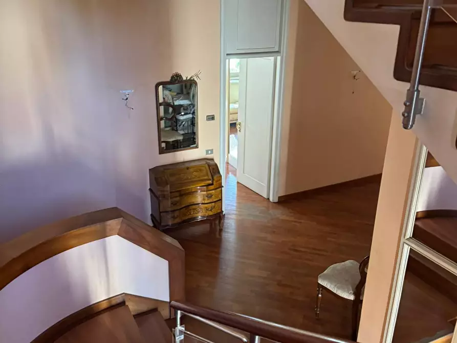 Immagine 45 di Villa in vendita  a Empoli