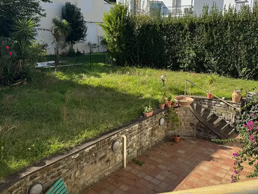 Immagine 42 di Villa in vendita  a Empoli