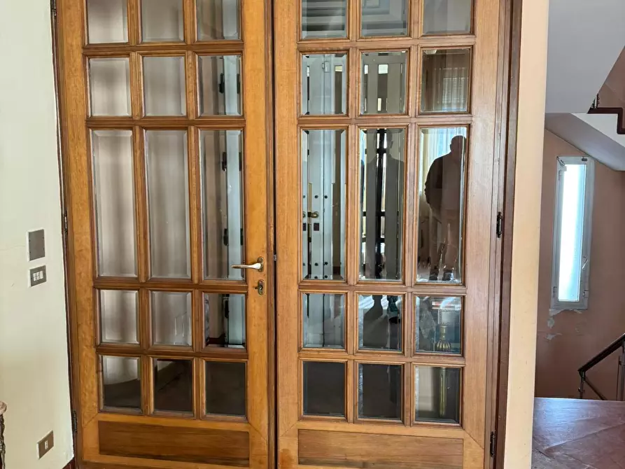 Immagine 17 di Villa in vendita  a Empoli