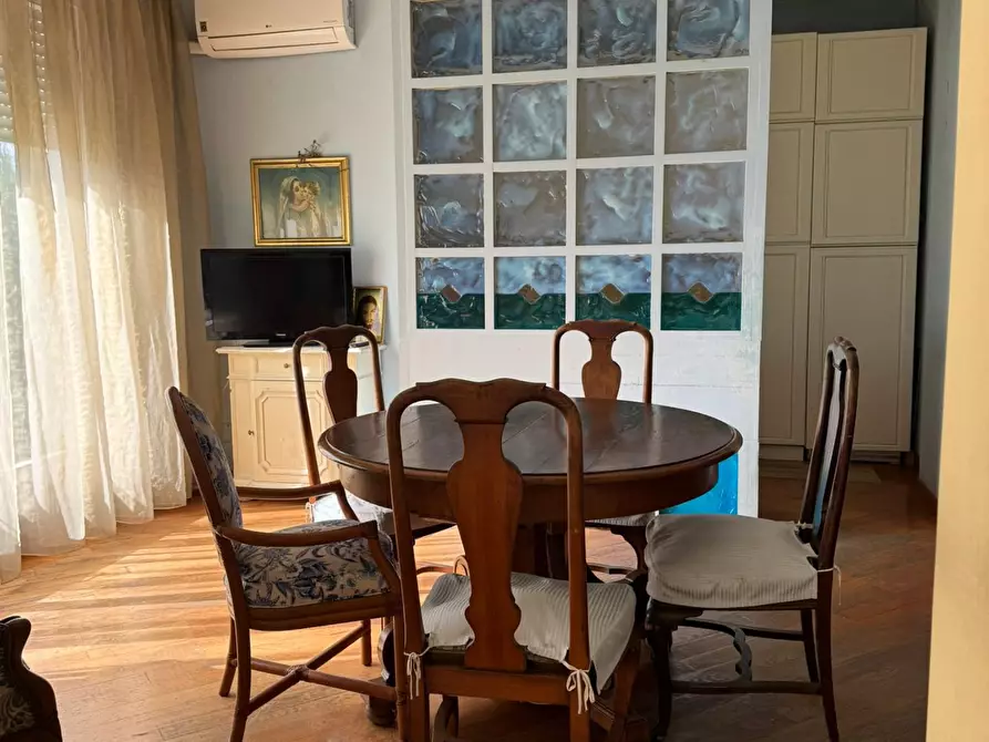 Immagine 7 di Villa in vendita  a Empoli