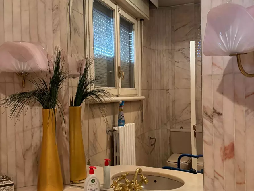 Immagine 27 di Villa in vendita  a Empoli