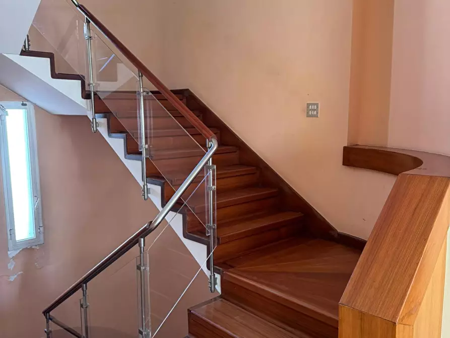 Immagine 6 di Villa in vendita  a Empoli