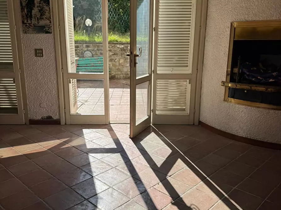 Immagine 52 di Villa in vendita  a Empoli