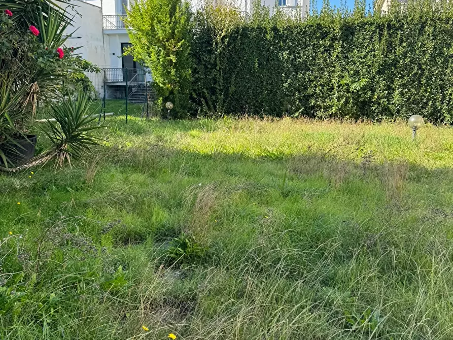 Immagine 37 di Villa in vendita  a Empoli