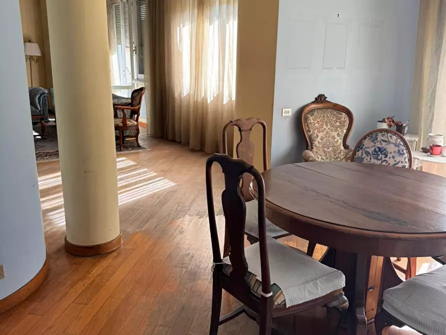 Immagine 16 di Villa in vendita  a Empoli