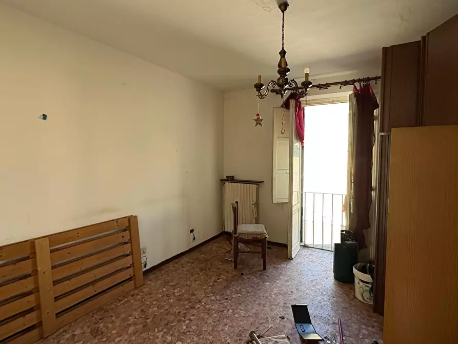 Immagine 5 di Appartamento in vendita  a Lucca