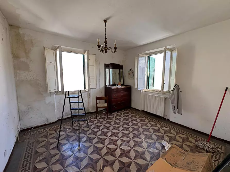 Immagine 1 di Appartamento in vendita  a Lucca