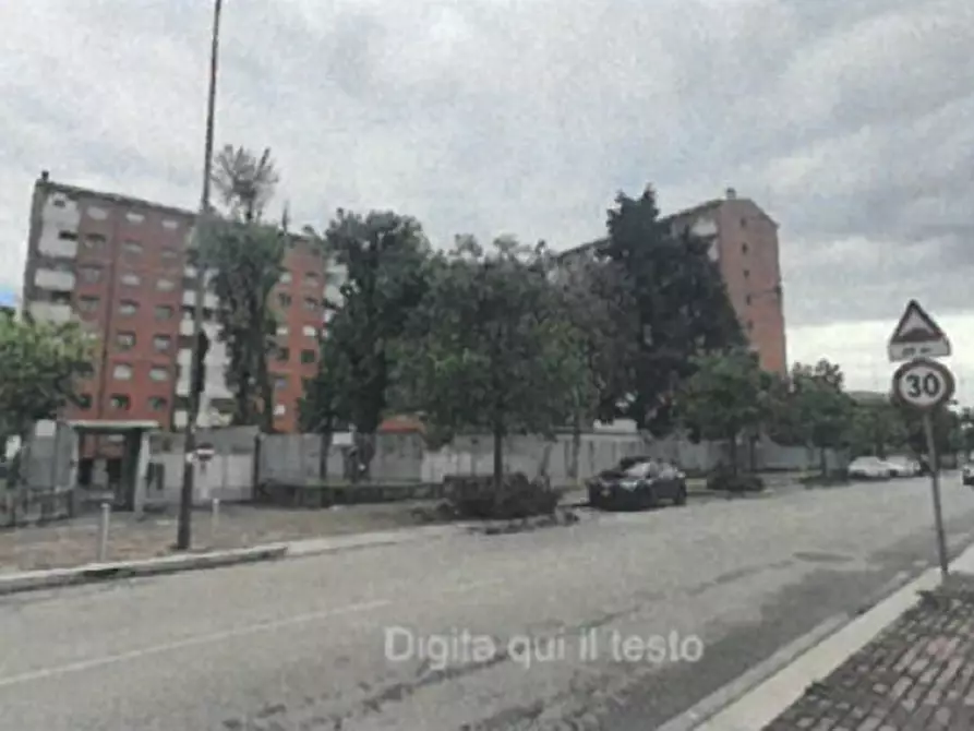Immagine 11 di Appartamento in vendita  a Milano