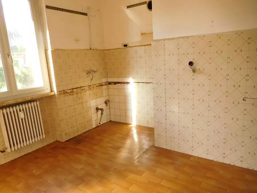 Immagine 6 di Appartamento in vendita  a Pisa