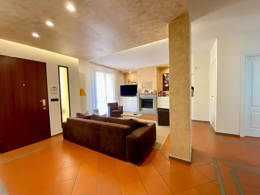 Immagine 3 di Casa bifamiliare in vendita  a Poggio A Caiano