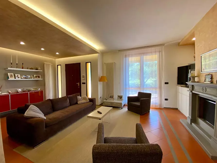 Immagine 2 di Casa bifamiliare in vendita  a Poggio A Caiano