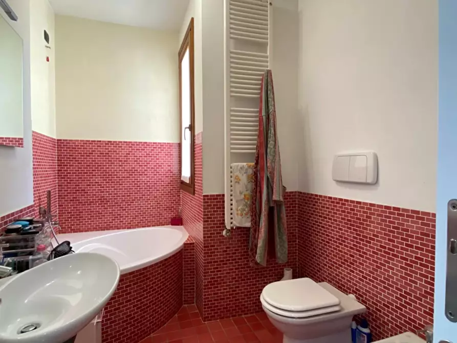 Immagine 16 di Casa bifamiliare in vendita  a Poggio A Caiano