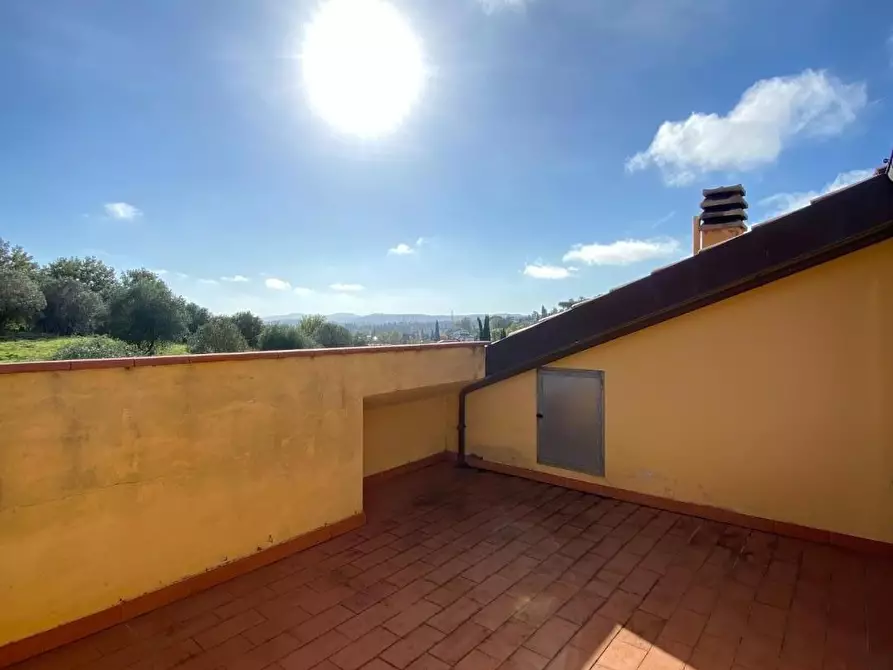 Immagine 22 di Casa bifamiliare in vendita  a Poggio A Caiano