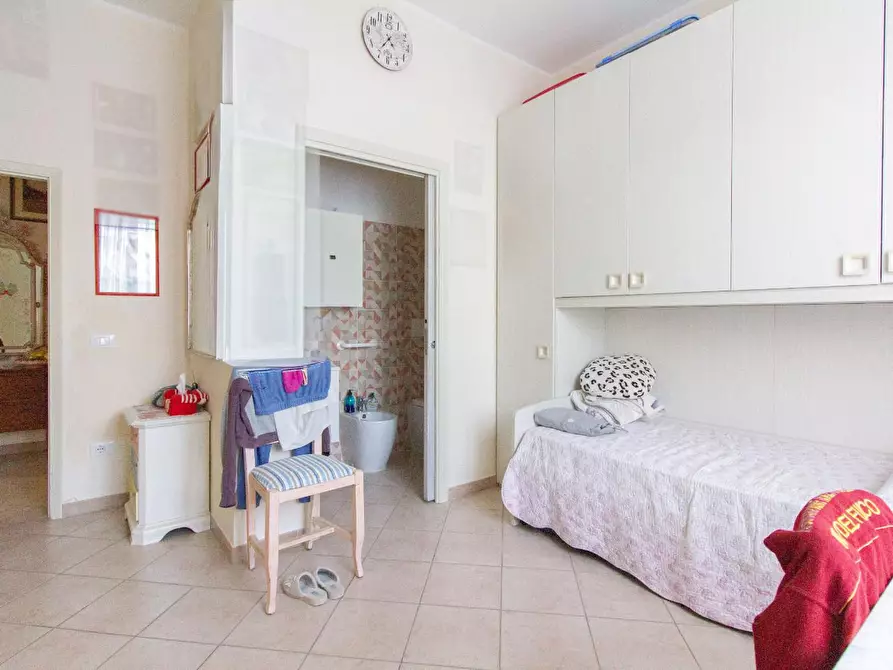 Immagine 21 di Villa in vendita  a Cascina