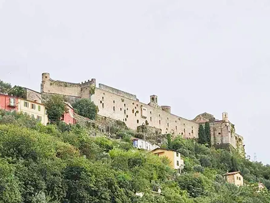 Immagine 17 di Appartamento in vendita  a Massa