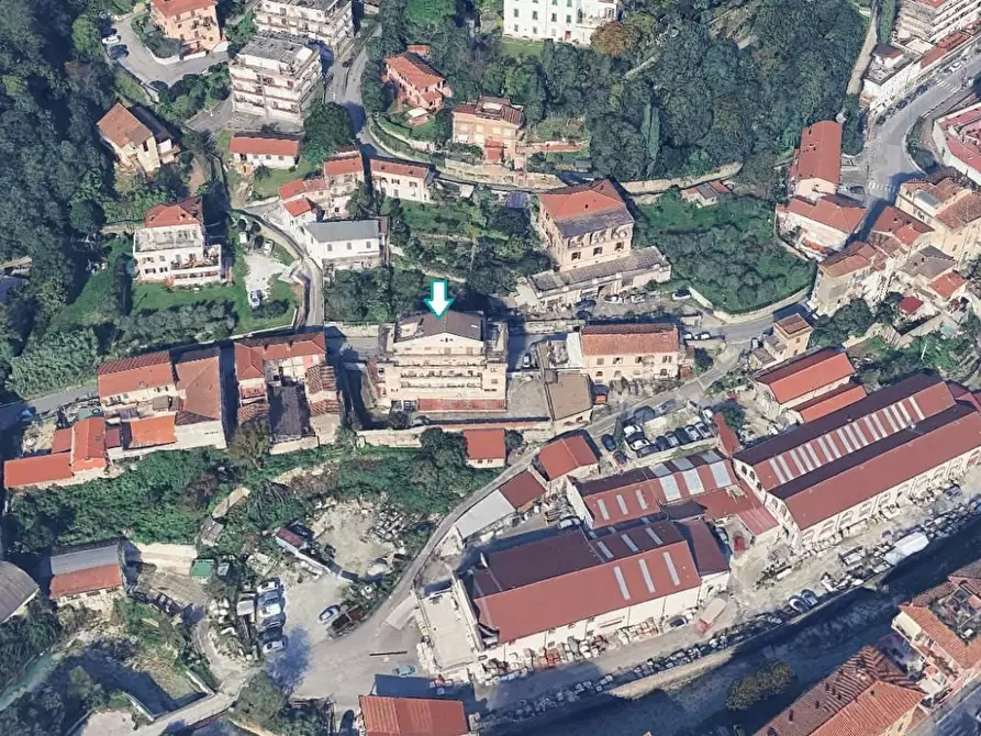 Immagine 2 di Appartamento in vendita  a Carrara