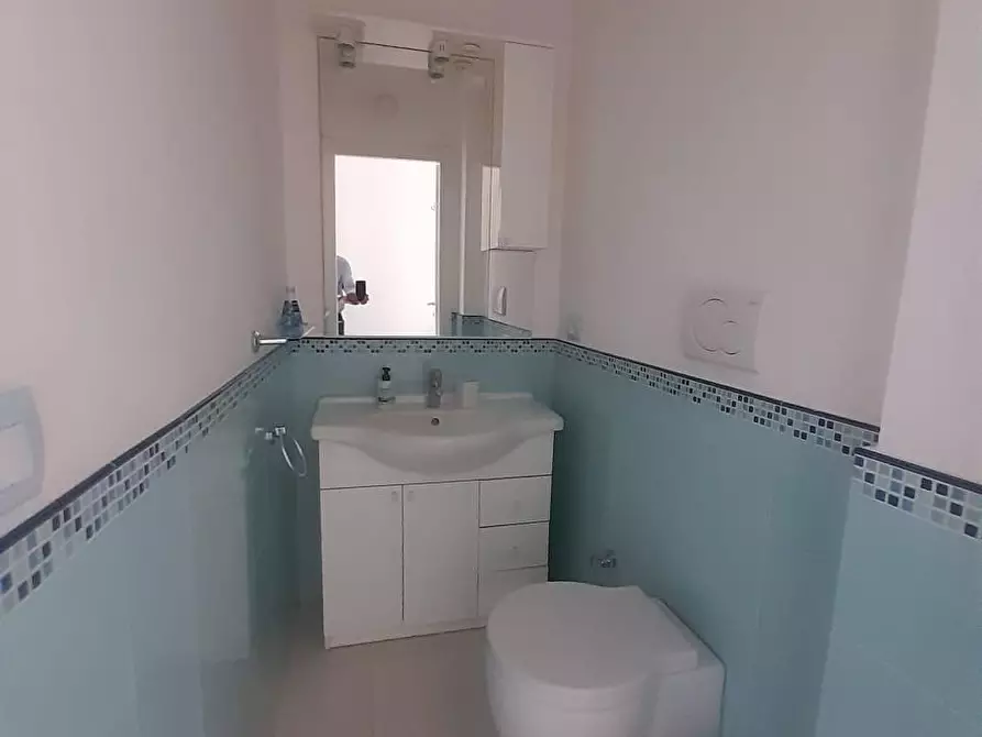 Immagine 10 di Appartamento in vendita  a Livorno