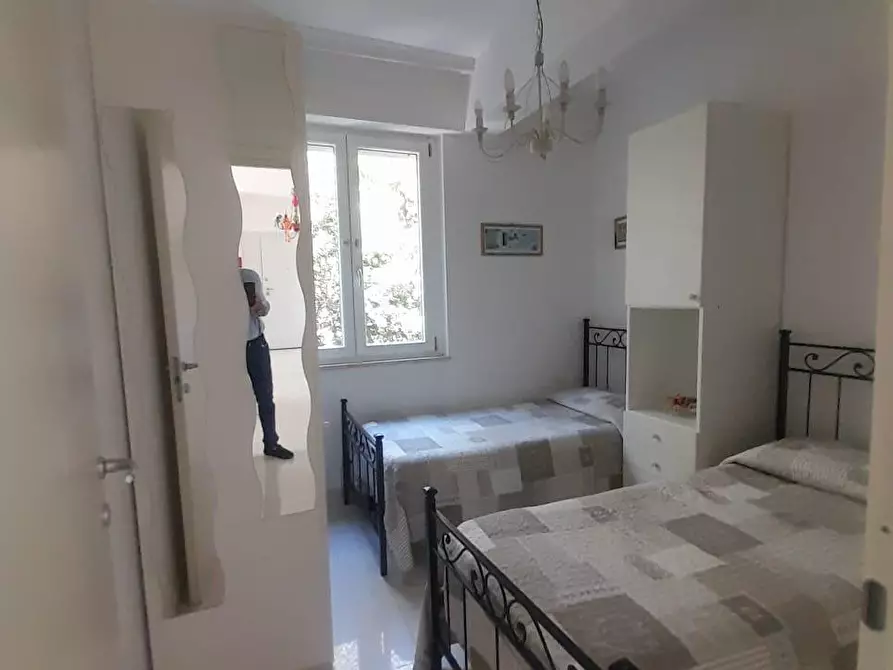 Immagine 7 di Appartamento in vendita  a Livorno