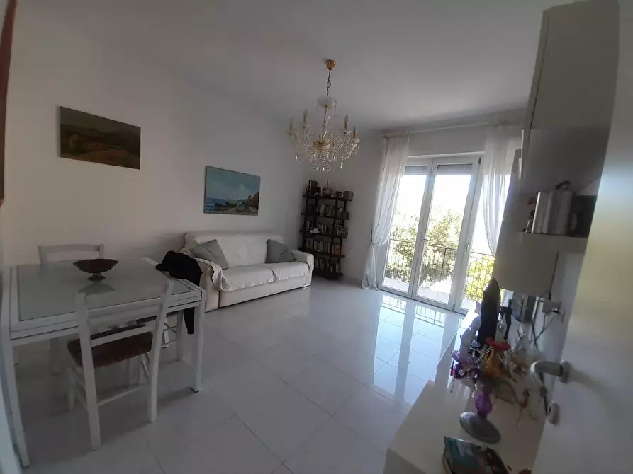 Immagine 3 di Appartamento in vendita  a Livorno