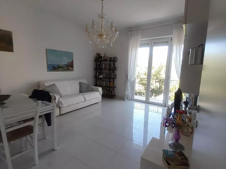 Immagine 4 di Appartamento in vendita  a Livorno