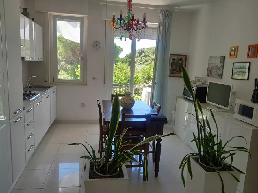 Immagine 1 di Appartamento in vendita  a Livorno