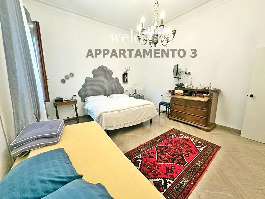 Immagine 66 di Appartamento in vendita  a Campi Bisenzio