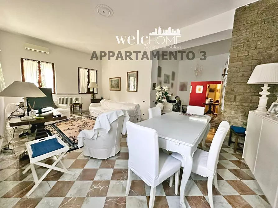 Immagine 62 di Appartamento in vendita  a Campi Bisenzio