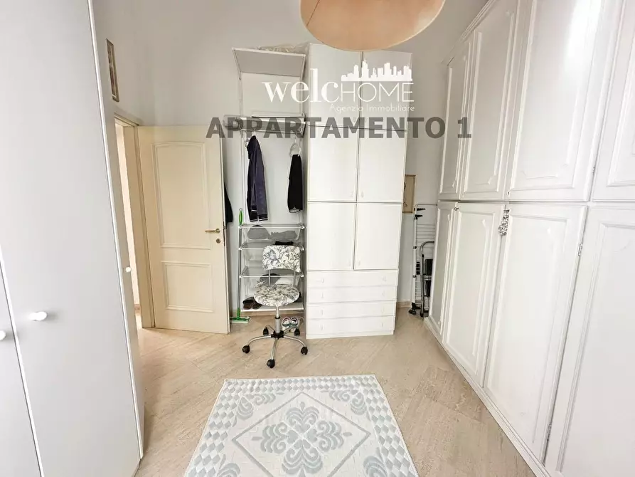 Immagine 11 di Appartamento in vendita  a Campi Bisenzio